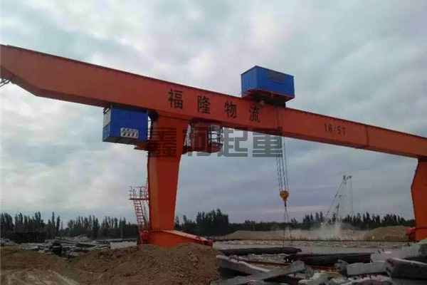 大型起重機安全使用規范